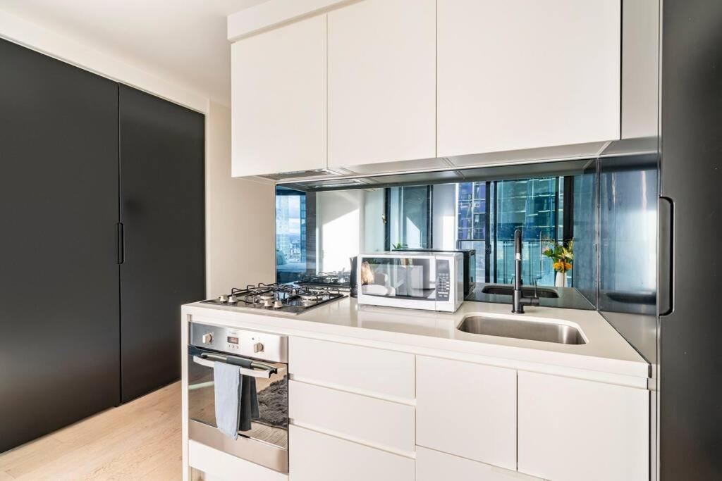 Luxury Apartment In Melbourne Exteriör bild